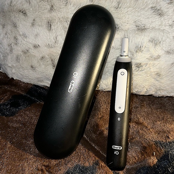 Oral-B iO - Picture 1 of 3
